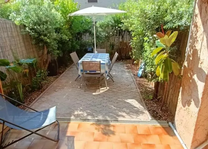 Bord De Avec Jardin Appartamento *